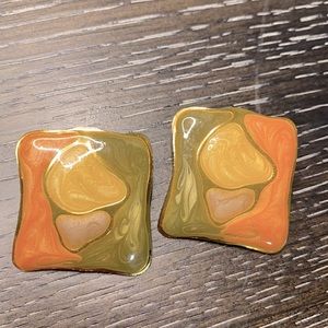 Vintage gold square earrings